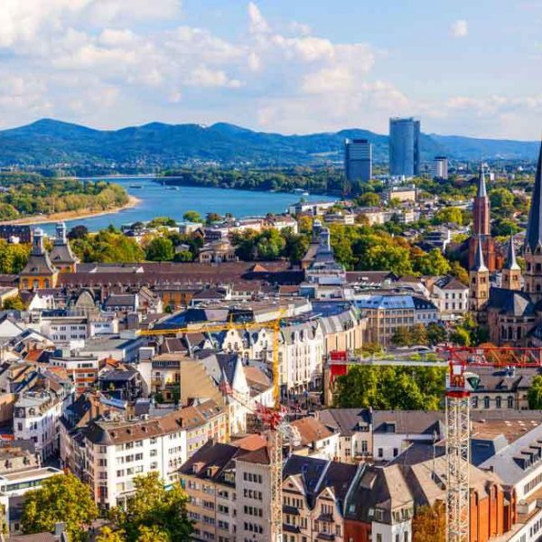 Can Pakistani citizens move to Germany?